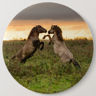 Macaron Rond 15,2 Cm Bouton caracolant de chevaux sauvages