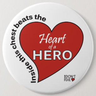 Macaron Rond 15,2 Cm Coeur d'un bouton de héros - arrière - plan blan