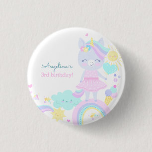 Macaron Rond 2,50 Cm Bouton 3ème anniversaire avec une licorne drôle.