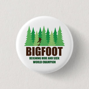 Macaron Rond 2,50 Cm Champion du monde de cache-cache de Bigfoot