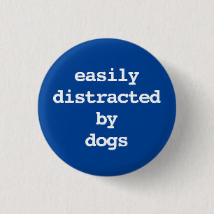 Macaron Rond 2,50 Cm facilement distrait par la typographie des chiens 