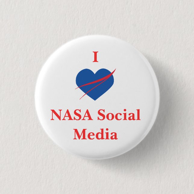 Macaron Rond 2,50 Cm I bouton social de médias de la NASA de coeur (Devant)