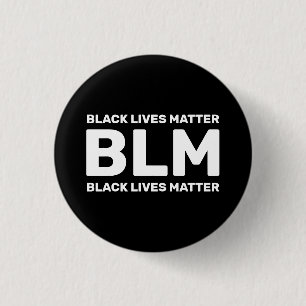 Macaron Rond 2,50 Cm La typographie blanche de BLM Black Lives Matt sur