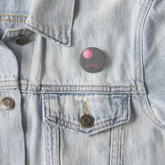 Macaron Rond 2,50 Cm Le genre révèle son bouton fille (En situation)