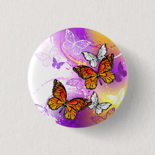 Macaron Rond 2,50 Cm Papillons Monarque sur Arrière - plan pourpre