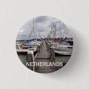 Macaron Rond 2,50 Cm Quai avec bateaux et yachts à Marken Pays-Bas
