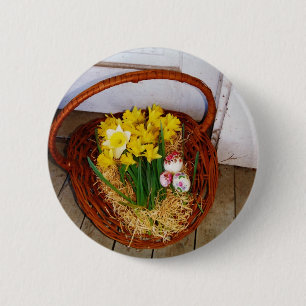 Macaron Rond 5 Cm A Basket of Yellow Daffodils and floral Easter Egg