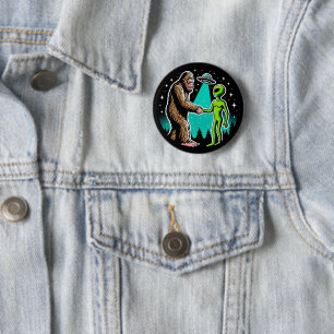 Macaron Rond 5 Cm Bigfoot rencontre un Alien