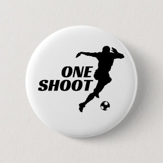 Macaron Rond 5 Cm Bouton épinglé silhouette de football à un tir - F