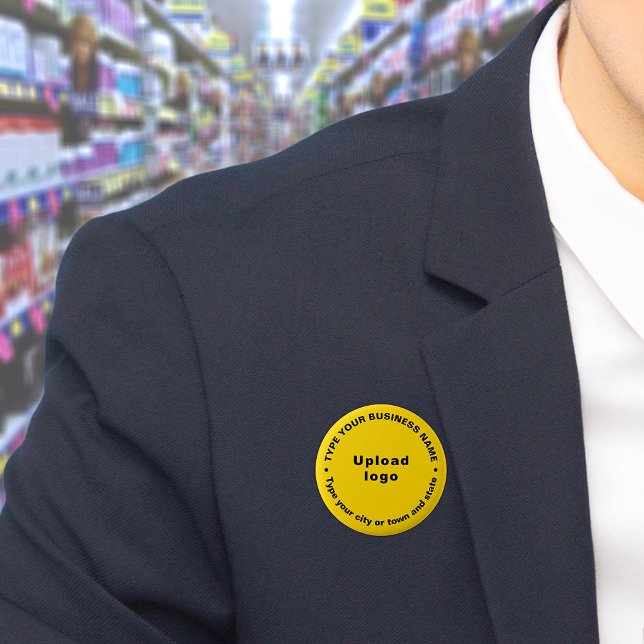 Macaron Rond 5 Cm Bouton rond jaune de marque commerciale (Build brand name awareness. Circular business brand texts on yellow button.)