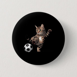 Macaron Rond 5 Cm Chat tigré rayé donnant des coups de pied au footb