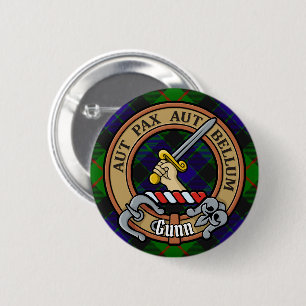 Macaron Rond 5 Cm Clan Gunn Crest sur Tartan