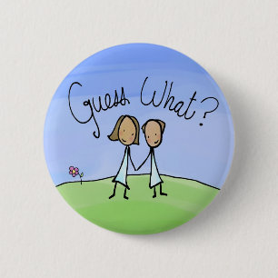 Macaron Rond 5 Cm Couple Lesbienne mignonne Devinez quoi