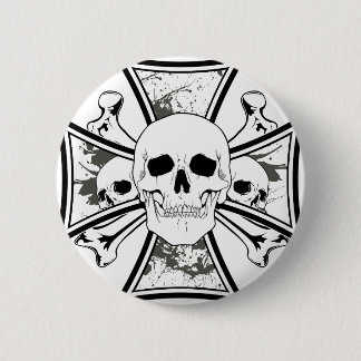 Macaron Rond 5 Cm Croix de fer avec des crânes et des os de croix