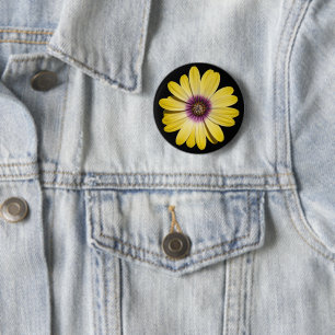 Macaron Rond 5 Cm Fleur de marguerite africaine jaune sur fond flora