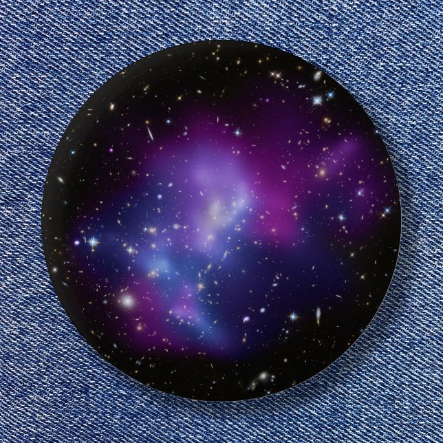 Macaron Rond 5 Cm Galaxy Cluster MACS J0717 Photo céleste violet (Galaxy Cluster MACS J0717 Purple Celestial Photo Pinback Button)