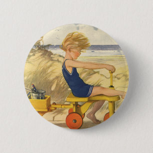 Macaron Rond 5 Cm Garçon vintage Jouer à la plage avec des jouets de