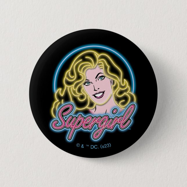 Macaron Rond 5 Cm Graphique des lumières de Neon Retro Supergirl (Devant)