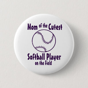 Macaron Rond 5 Cm La maman du softball se coupe sur le terrain