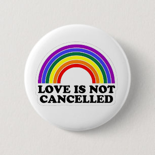 Macaron Rond 5 Cm L'amour n'est pas annulé Rainbow Pride Mois