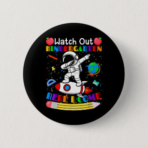 Macaron Rond 5 Cm Montre drôle Attention Maternelle J'arrive Astrona