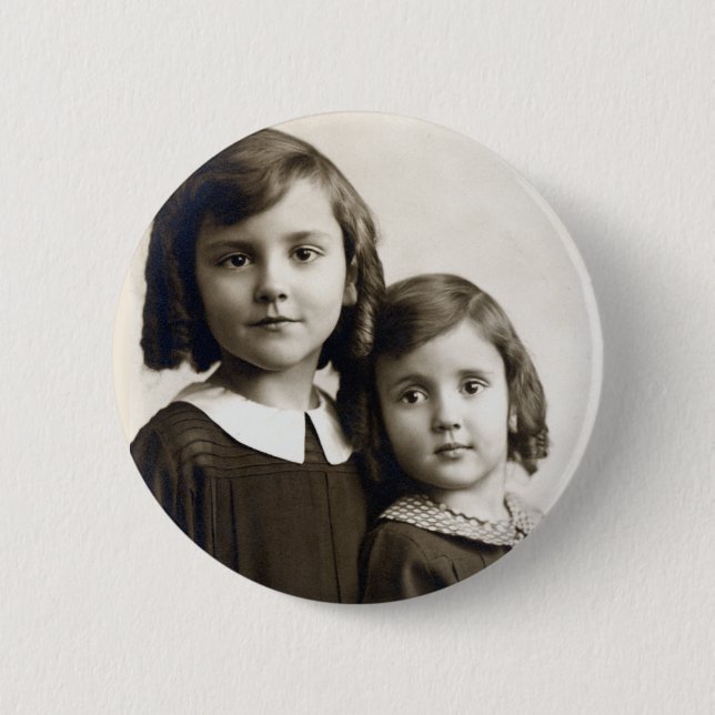 Macaron Rond 5 Cm Pin de soeurs de Swigert (Devant)