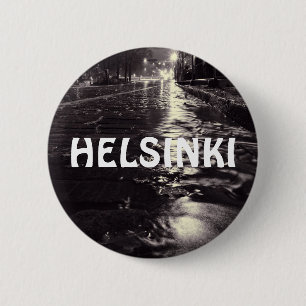 Macaron Rond 5 Cm Rain water flowing on the streets of Helsinki