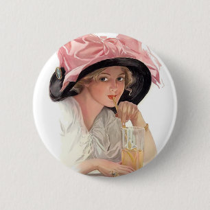 Macaron Rond 5 Cm Sipping Soda Girl in Casquette
