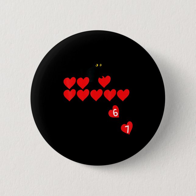 Macaron Rond 5 Cm Six Seven Black Cat Knocking Off Hearts Funny 67 V (Devant)