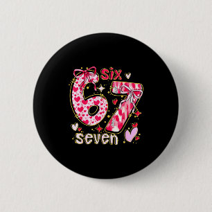 Macaron Rond 5 Cm Six Seven Saint-Valentin Coquette Arc Drôle 67 Mèm