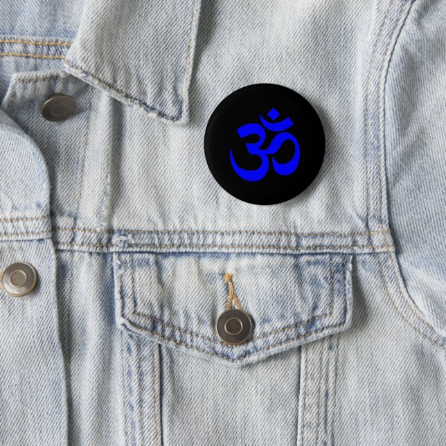 Macaron Rond 5 Cm Symbole de Black and Blue Om (En situation)