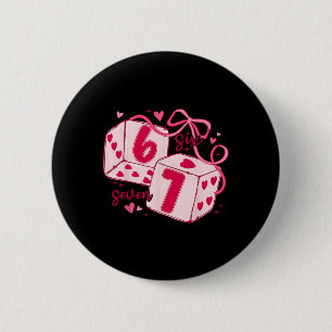 Macaron Rond 5 Cm Valentine Six Seven Dés Mignons Cœurs Coquette Arc