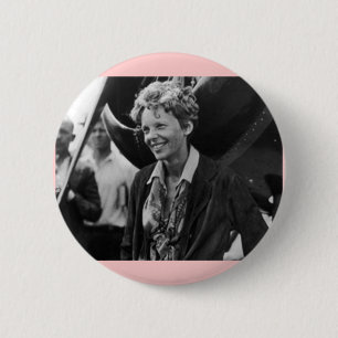 Macaron Rond 5 Cm Vintage Amelia Earhart Portrait photo