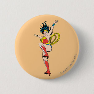 Macaron Rond 5 Cm Wonder Woman Bras levés