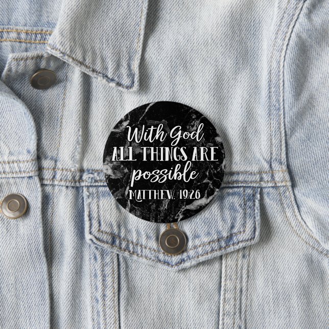 Macaron Rond 7,6 Cm Tout est possible Bible chrétienne Verse (En situation)