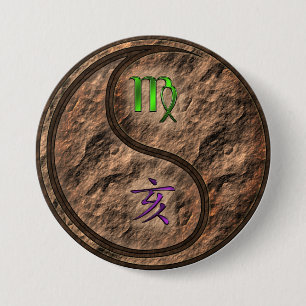Macaron Rond 7,6 Cm Vierge & Sanglier de Terre