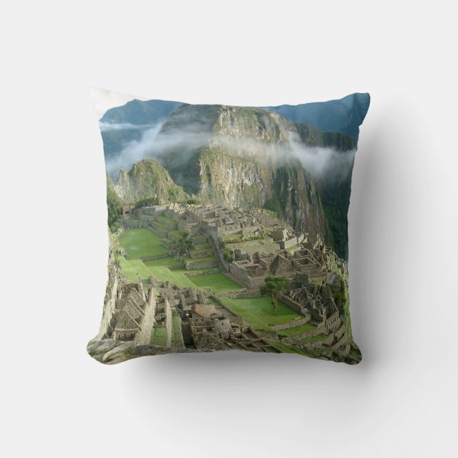 machu picchu throw pillow (Front)