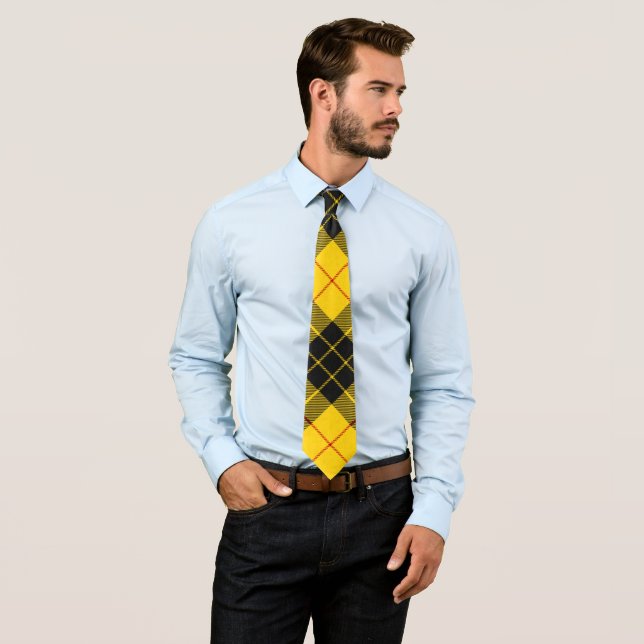 MacLeod Clan Tartan Plaid Pattern Tie (In Situ)