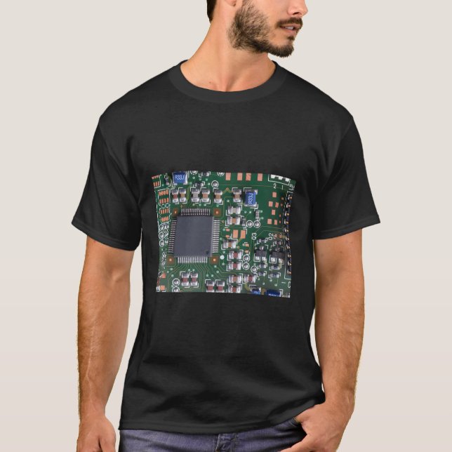 Macro Computer Circuit Board Computer Chip Technol T-Shirt (Front)