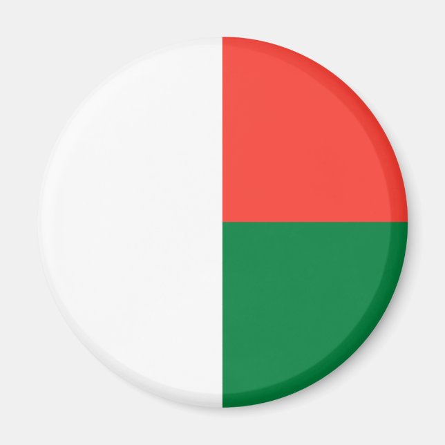 Madagascar Flag Magnet (Front)