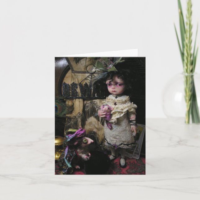 Madame" Knows it all" note card (Front)