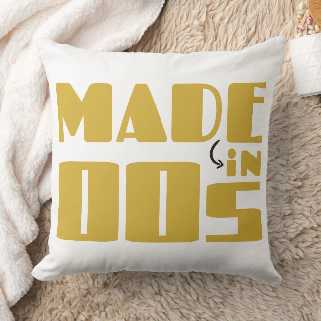Made in 00s throw pillow (Blanket)