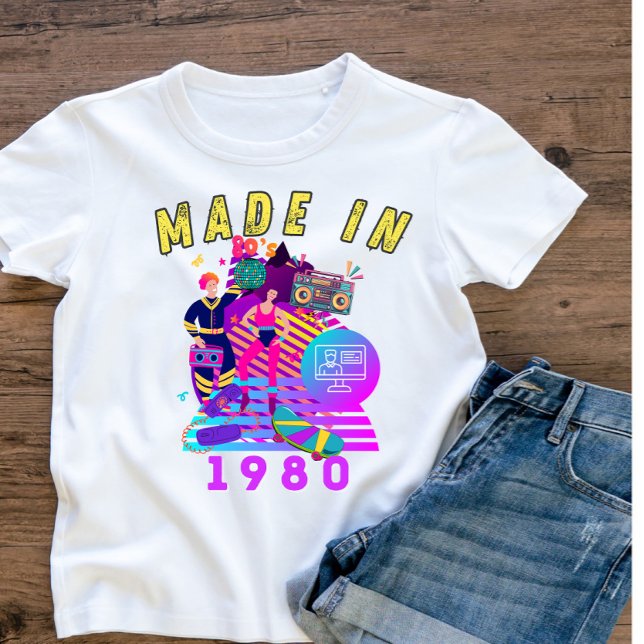 Made in 1980 Vintage Birthday  T-Shirt (Creator Uploaded)