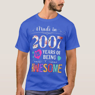 Made In 2007 15 Year Of Being Awesome Birthday Gif T-Shirt