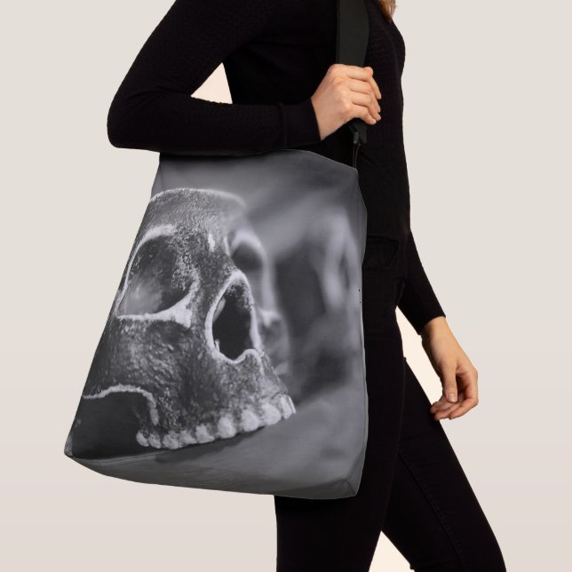 Madness is bliss crossbody bag (Close Up)