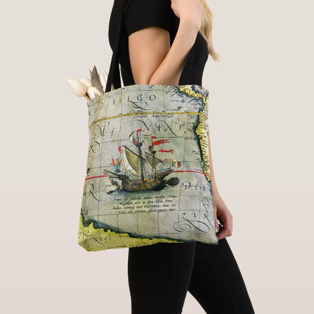 Magellans ship Victoria, Antique Map Pacific Ocean Tote Bag (Close Up)