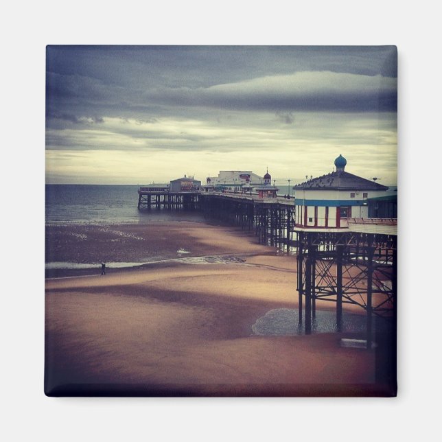 Magnet Blackpool (Devant)