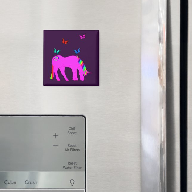Magnet de licorne violette et de papillons (In situ (réfrigérateur))