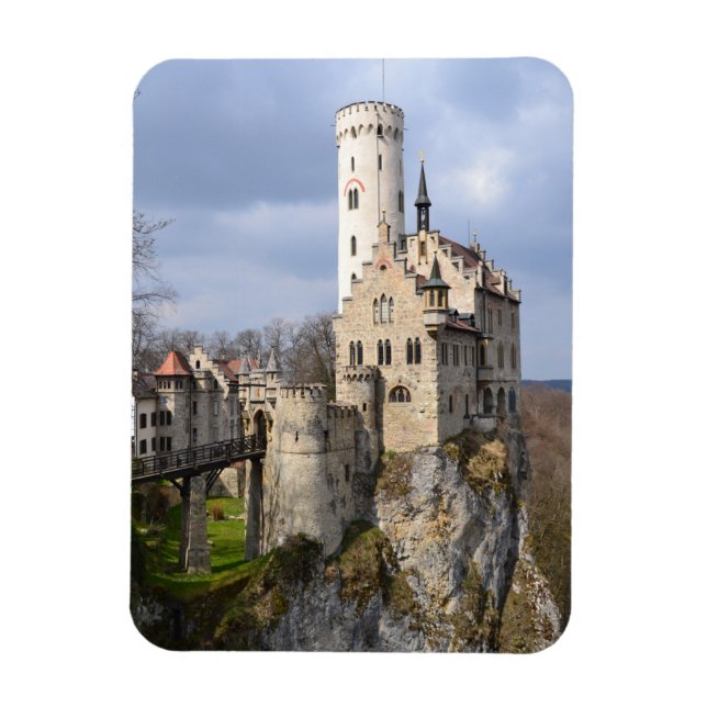 Magnet Flexible Château traditionnel à Cliff le jour nuageux (Vertical)