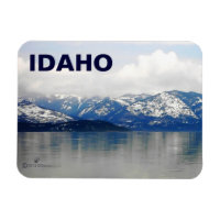 Les Montagnes Au Bord Du Lac